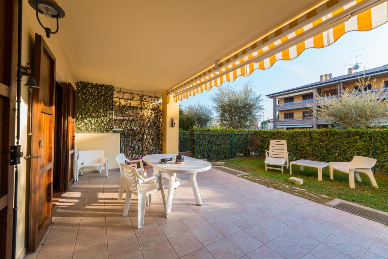 Gardappartamenti Tito Speri Pool And Garden Sirmione Exterior photo
