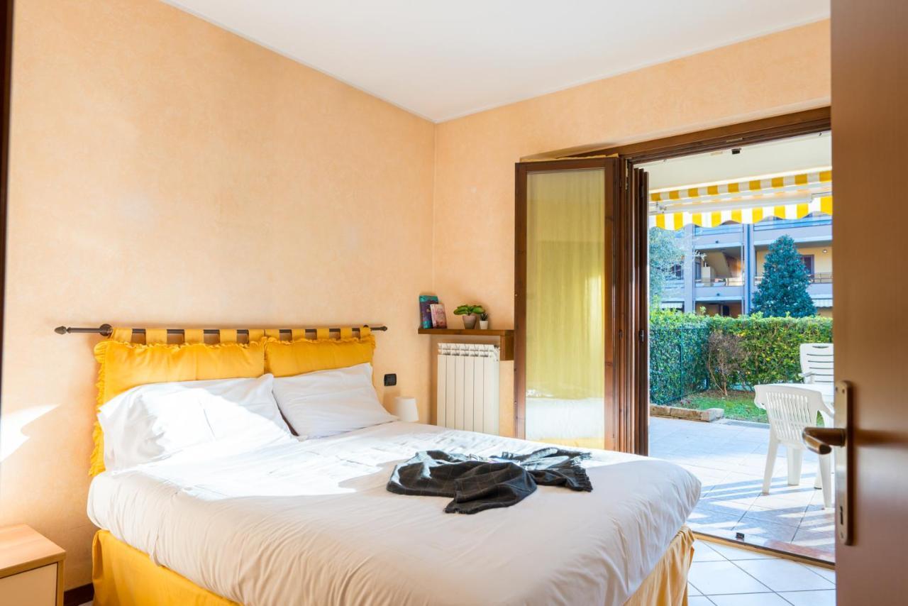 Gardappartamenti Tito Speri Pool And Garden Sirmione Exterior photo